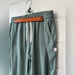 Vuori Performance Jogger Green M